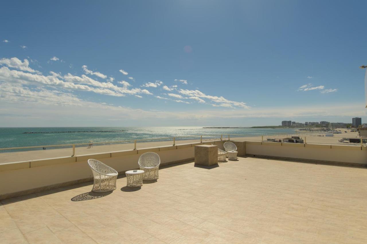 Hotel Golden Palace Mamaia Extérieur photo