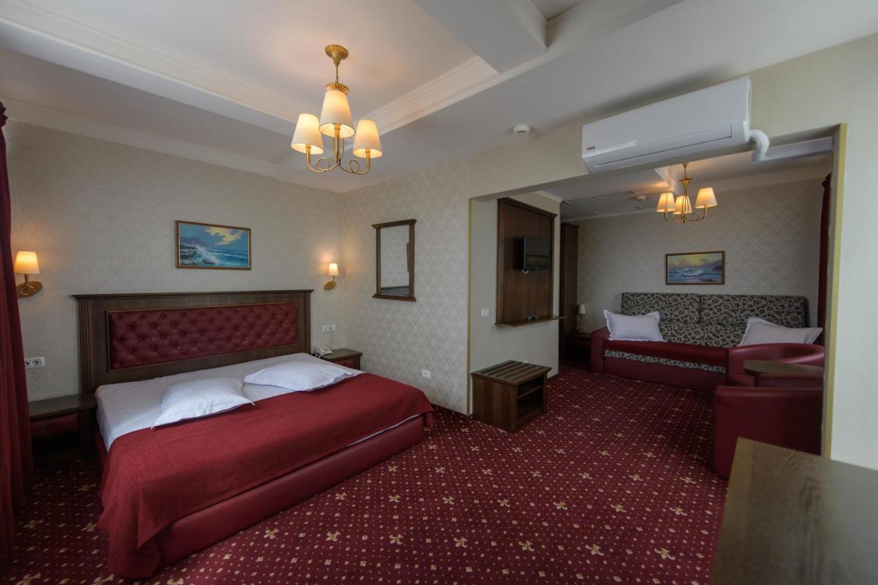 Hotel Golden Palace Mamaia Extérieur photo